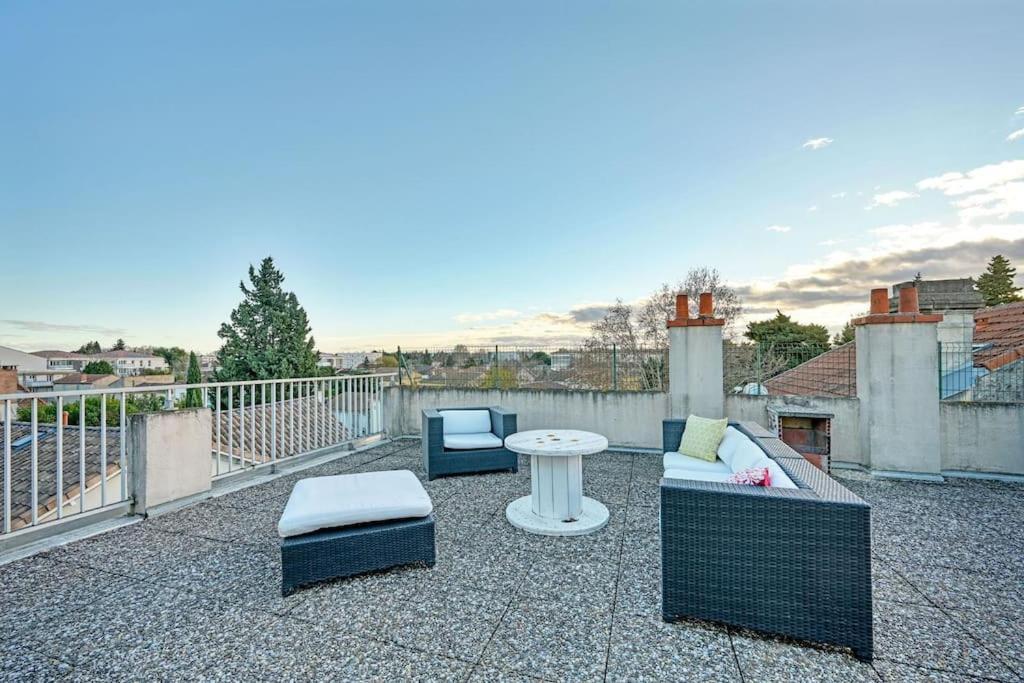 The Rooftop - Ac Clim - Wi-Fi - Parking Gratuit Dans La Rue Avignon Exterior photo